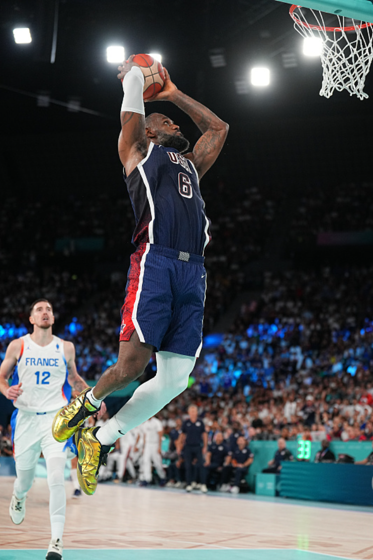 韩国强势荷兰,加维三分雨点燃全场 韩国强势荷兰,加维三分雨点燃全场