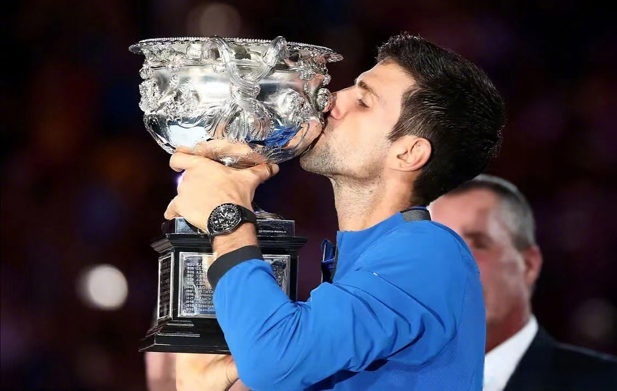 IM体育赛事直播入口-温网轻取年终总决赛，德约科维奇统治全场