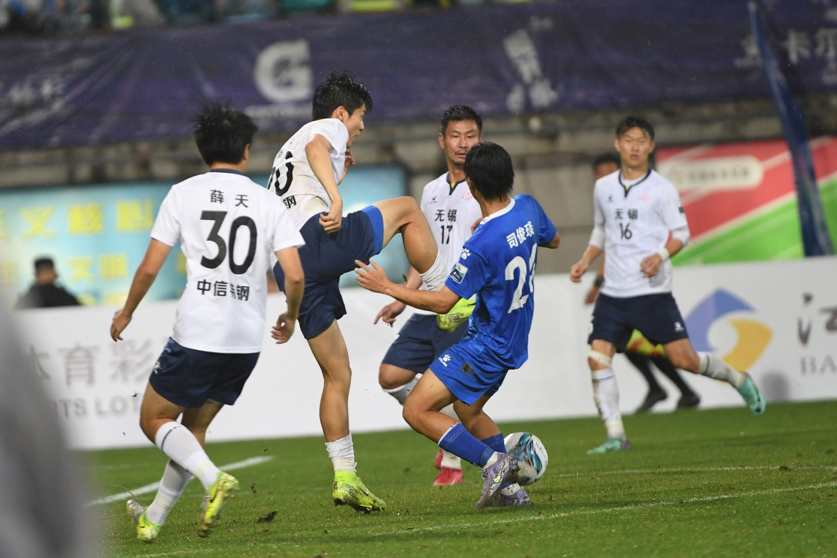 IM体育官网-球队融会贯通，战术部署积极备战比赛