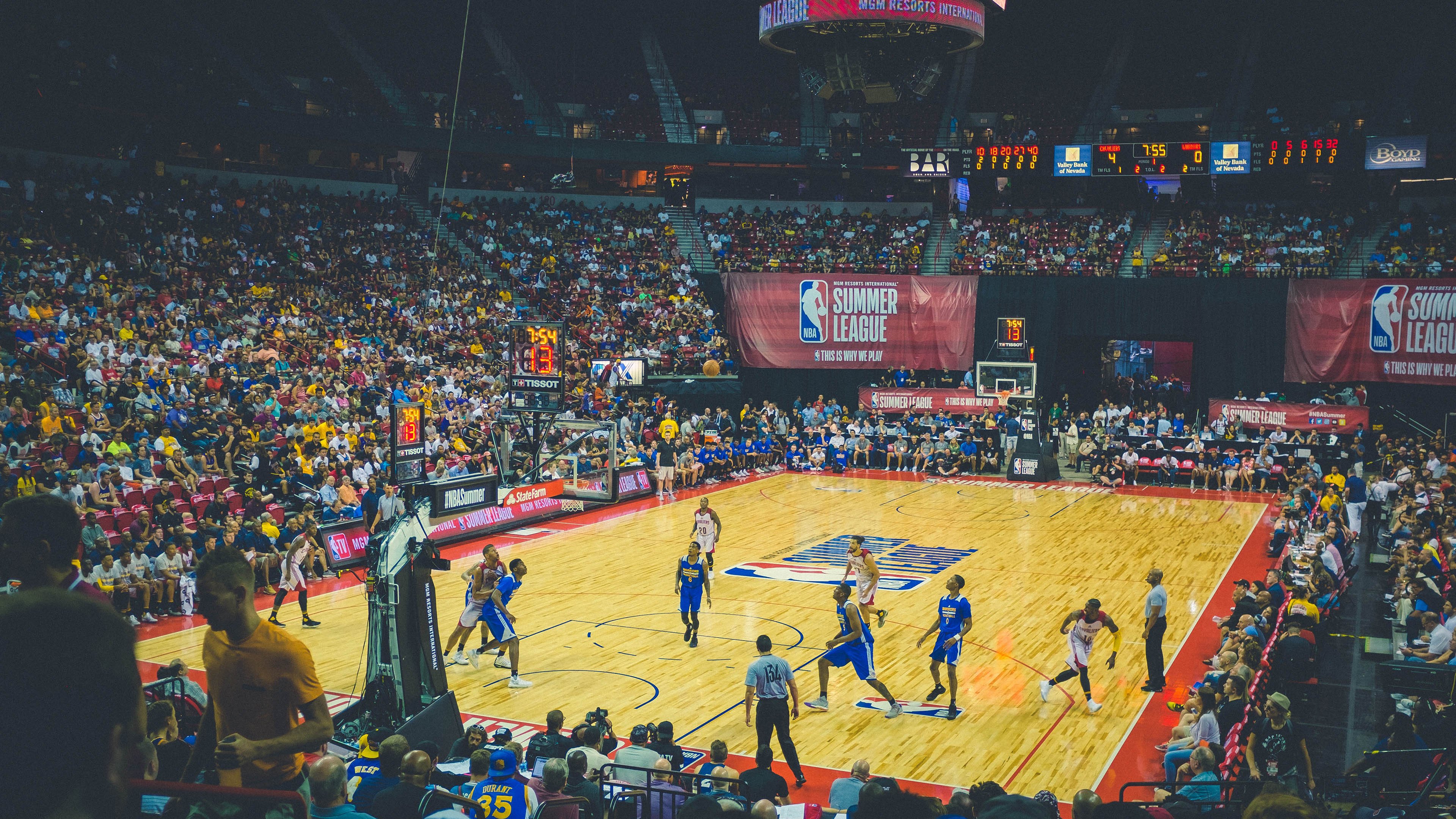 IM体育动画直播通道-芝加哥公牛对阵迈阿密热火，杰伦·格林关键时刻站出来的英雄时刻