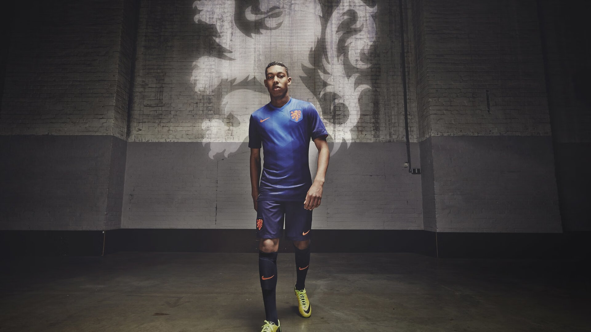 奥利维耶关键进球定乾坤，荷兰鏖战拉齐奥，一场战术与意志的史诗对决